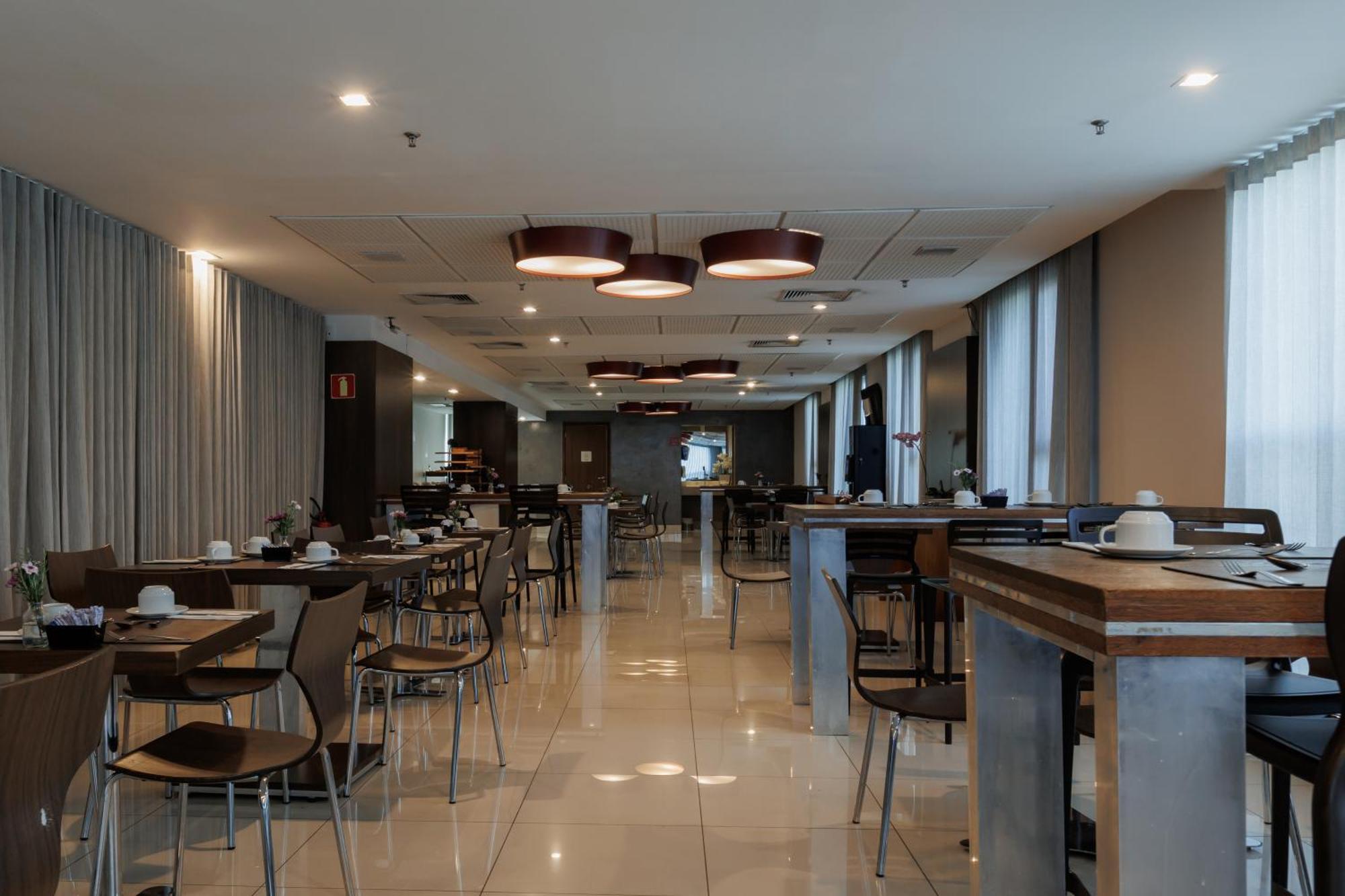 Esuites Belo Horizonte Minascasa Екстер'єр фото
