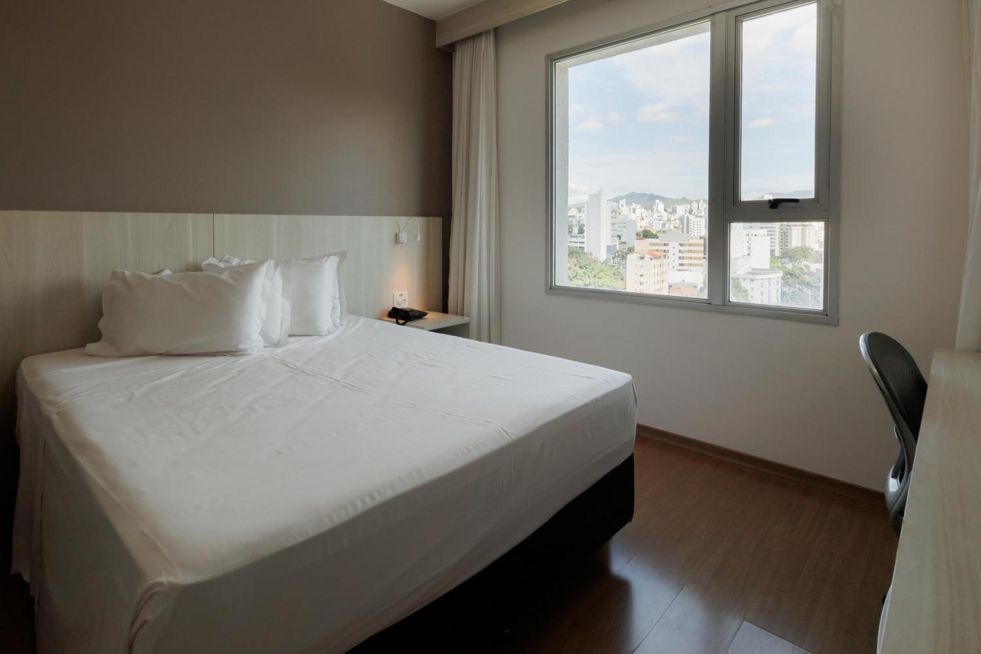Esuites Belo Horizonte Minascasa Екстер'єр фото