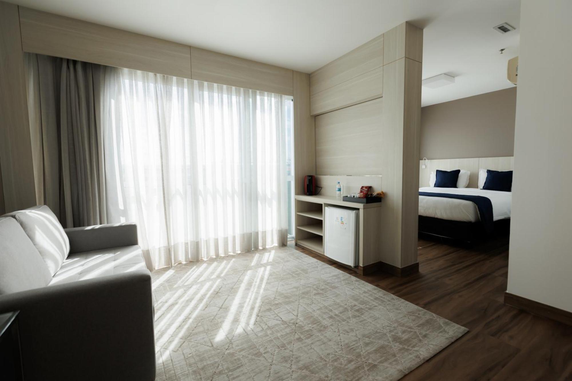 Esuites Belo Horizonte Minascasa Екстер'єр фото