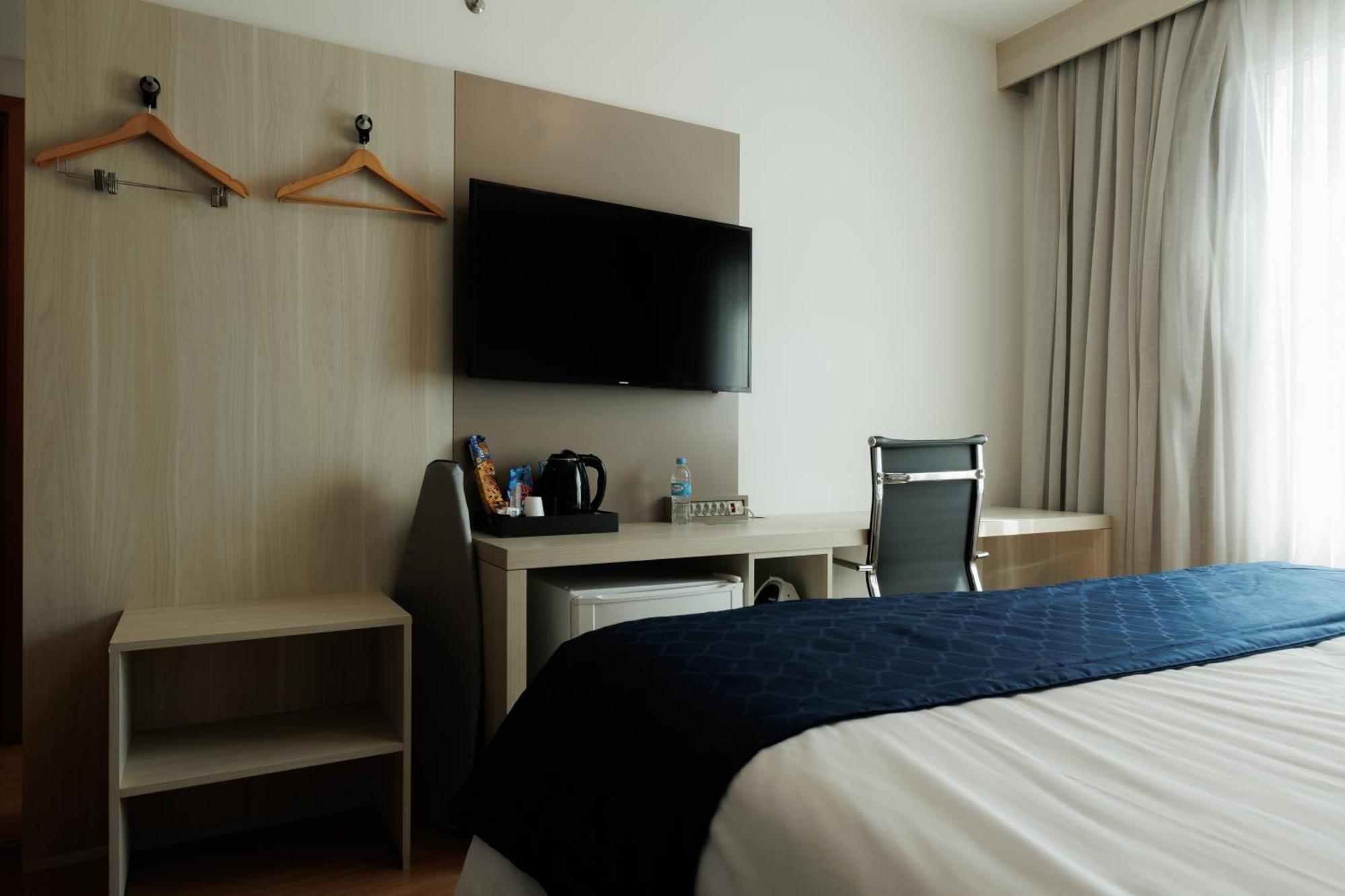 Esuites Belo Horizonte Minascasa Екстер'єр фото